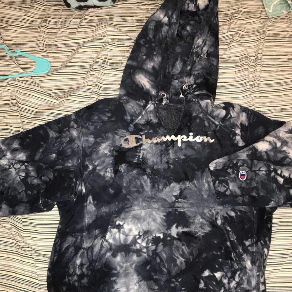 Champion tie-dye pull over hoodie
